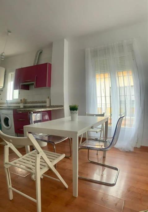 Apartamento Luminoso En Espartinas Totalmente Climatizado エクステリア 写真